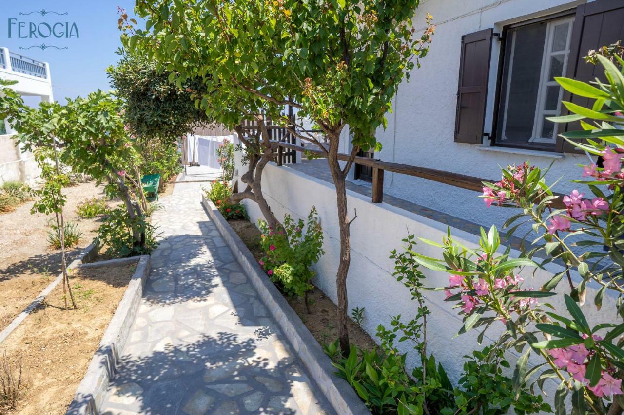 Ferogia Hotel Skyros Exterior photo